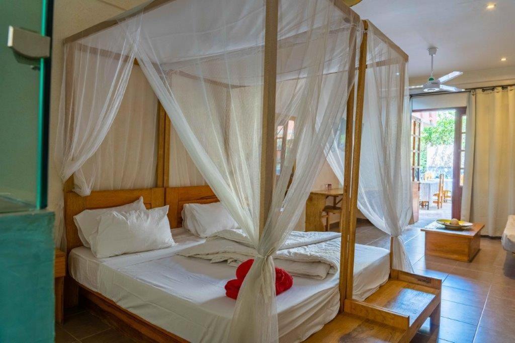 Casa Mara Dakar Hotel ภายนอก รูปภาพ